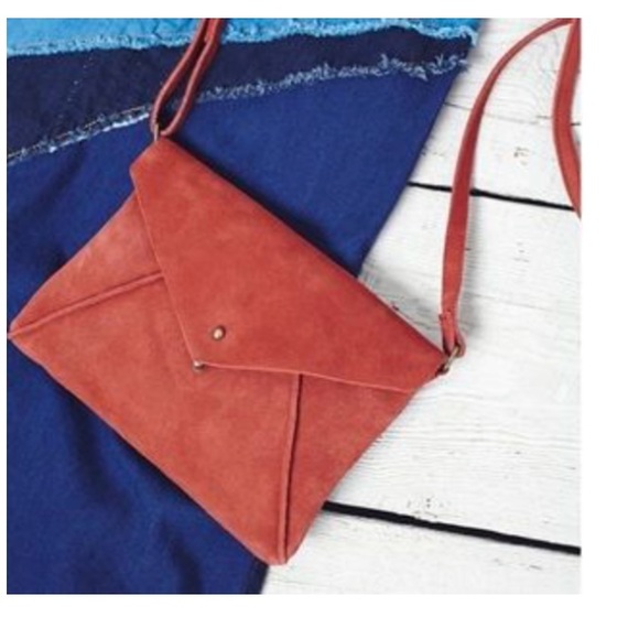 Free People Handbags - Free People new w/out tags Suede crossbody purse